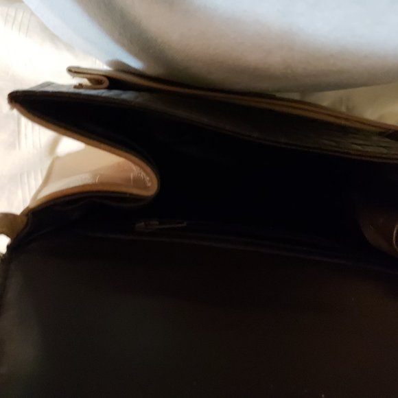 Barbara Miller Taupe and Brown Leather Purse - Picture 6 of 6